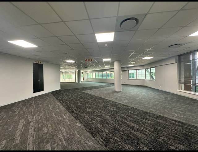 364M² OFFICE TO LET IN SANDTON CENTRAL